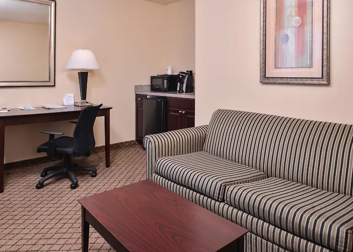 Holiday Inn Express & Suites San Antonio Nw-Medical Area By Ihg