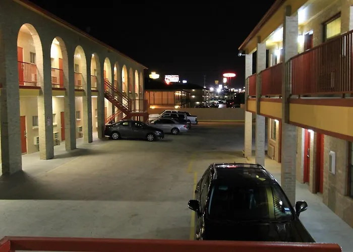 Motel: Americas Best Value Inn San Antonio/Lackland Afb